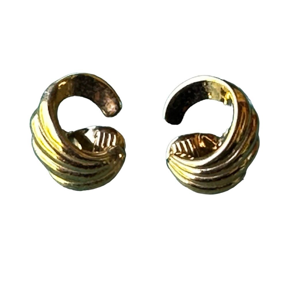 Vintage Monet Clip Earrings 1 Inch Women's 1980s Swirl Gold Tone‎ Metal Signed